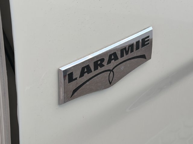 Used 2018 RAM 3500 Laramie w/ Protection Group AWD/4WD image 9