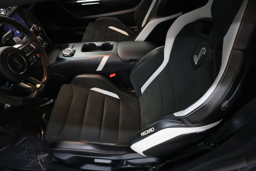 Used 2022 Ford Mustang Shelby GT500 w/ Carbon Fiber Track Pack RWD image 87
