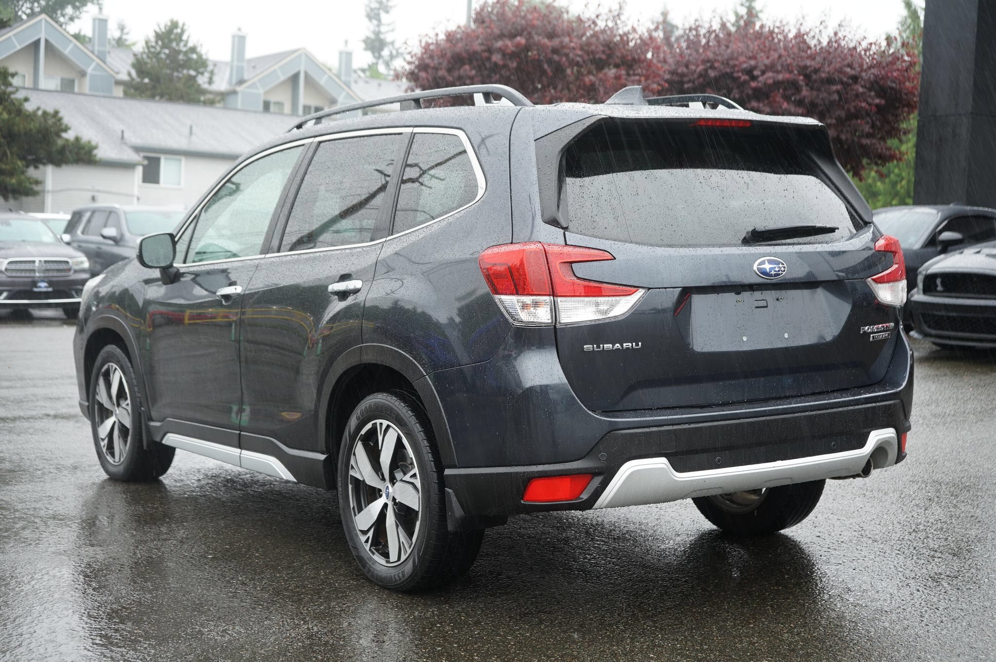 Used 2019 Subaru Forester Touring AWD/4WD image 3