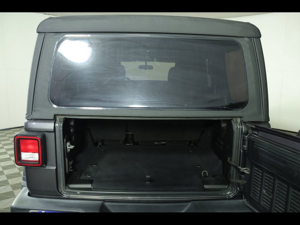Used 2018 Jeep Wrangler Unlimited Sport AWD/4WD image 13