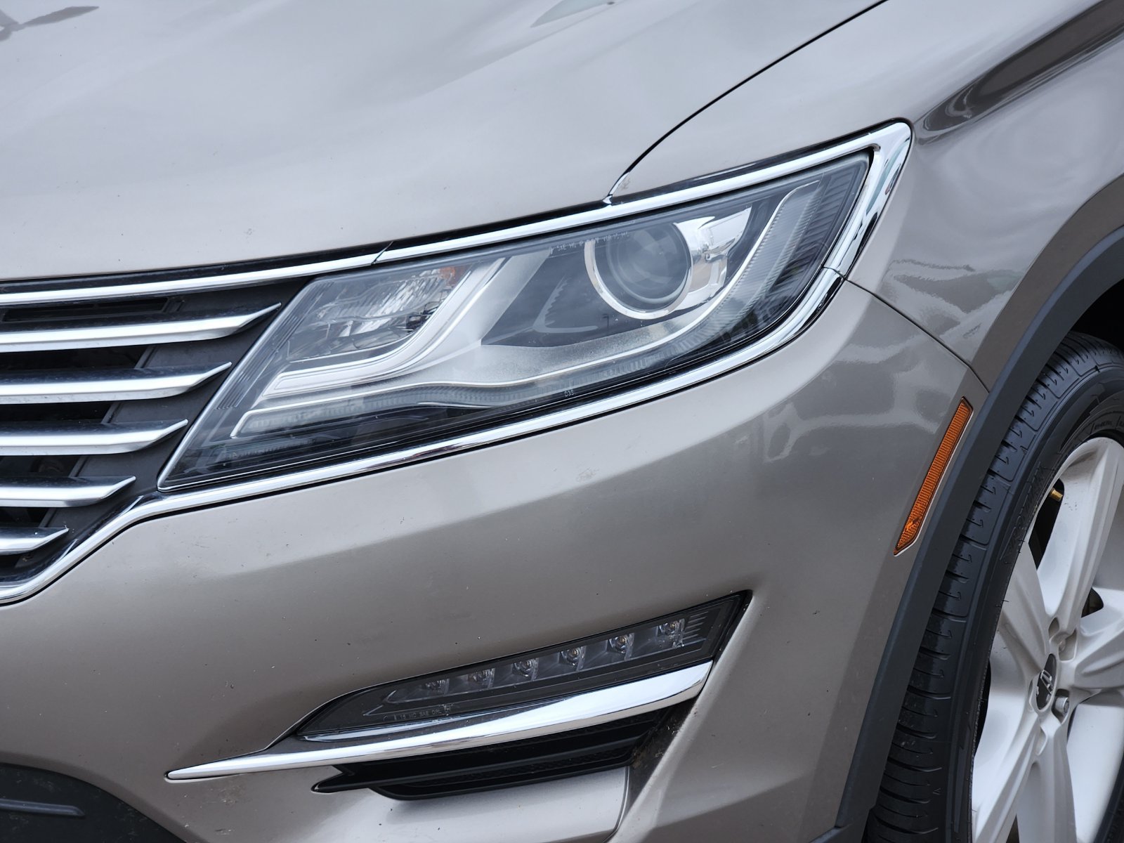 Used 2017 Lincoln MKC Premiere FWD image 11