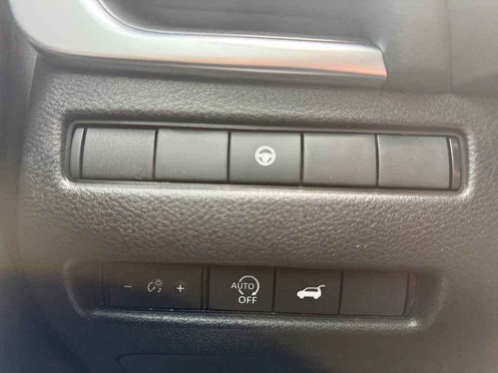New 2026 Nissan Rogue SV w/ Cold Weather Package FWD image 25