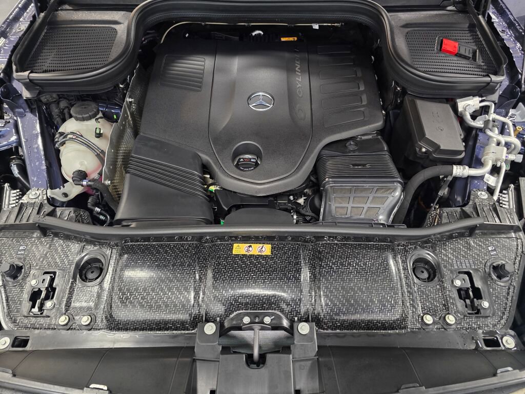 New 2026 Mercedes-Benz GLS 450 4MATIC image 10