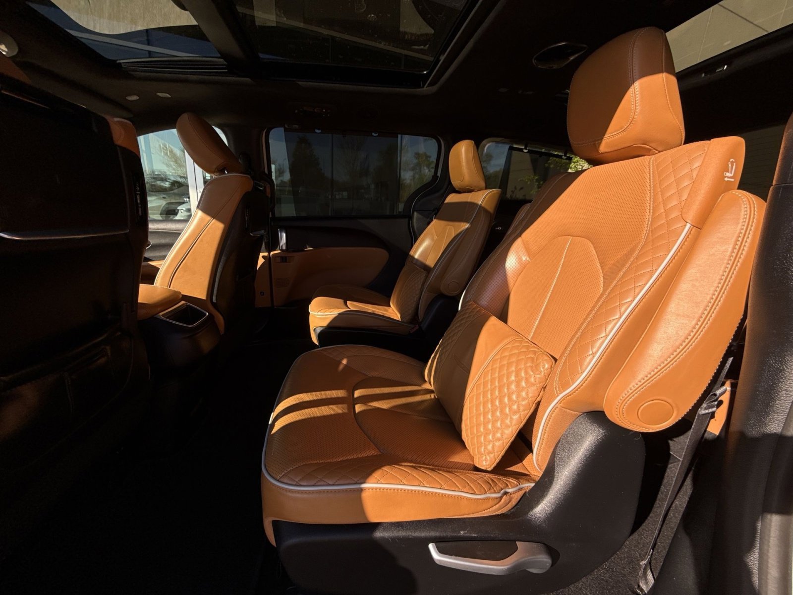 Used 2021 Chrysler Pacifica Pinnacle image 25