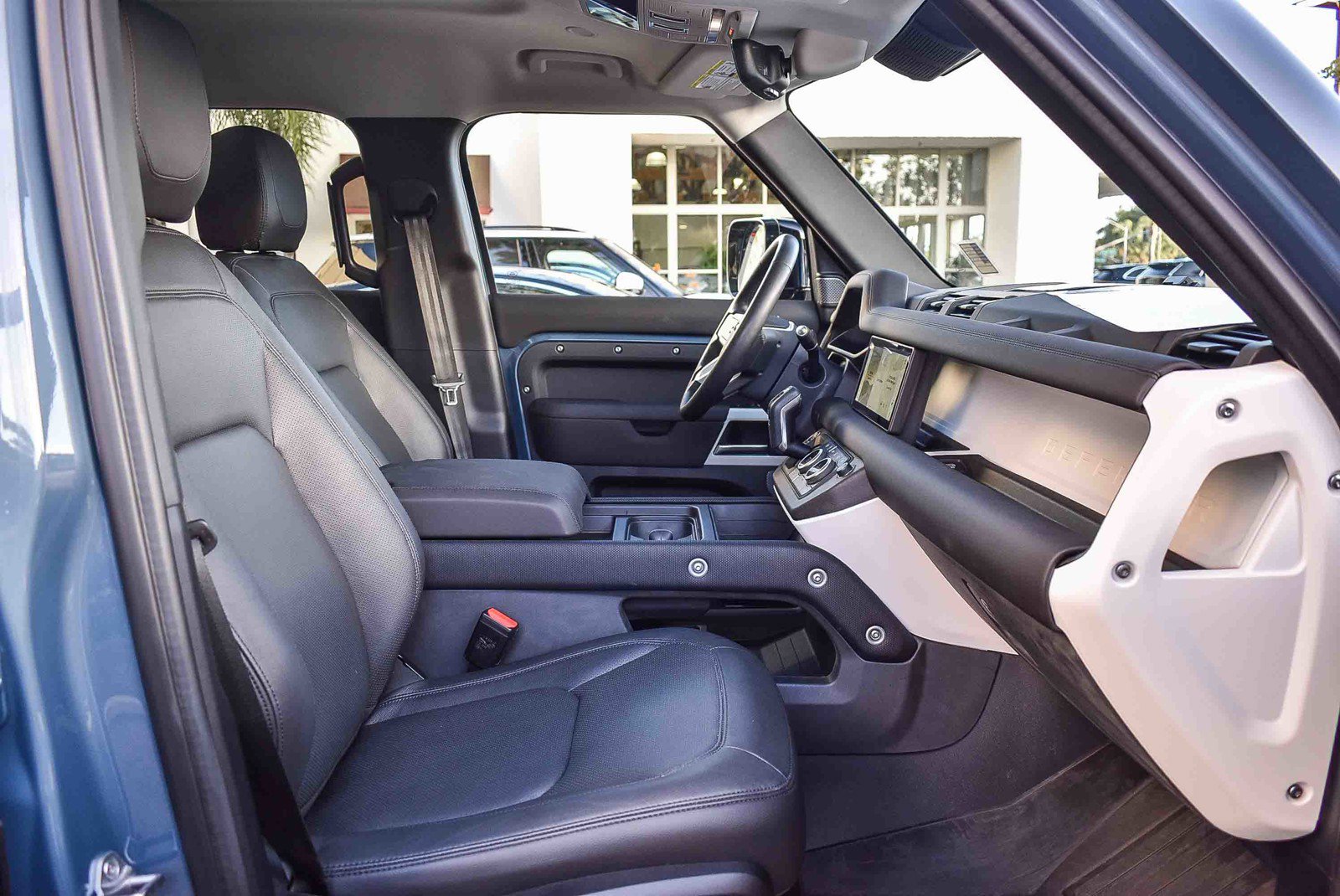 Used 2024 Land Rover Defender 110 S image 18