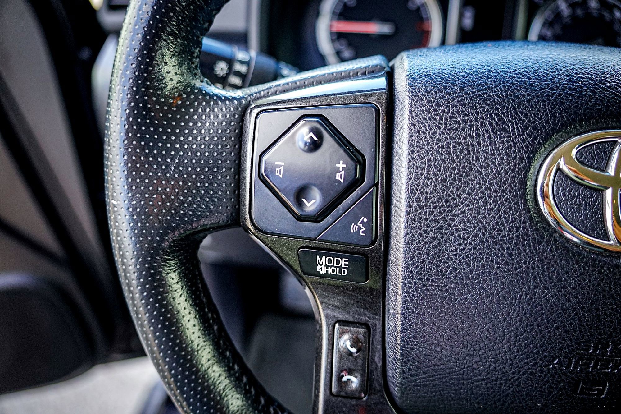Used 2024 Toyota 4Runner TRD Off-Road Premium image 16