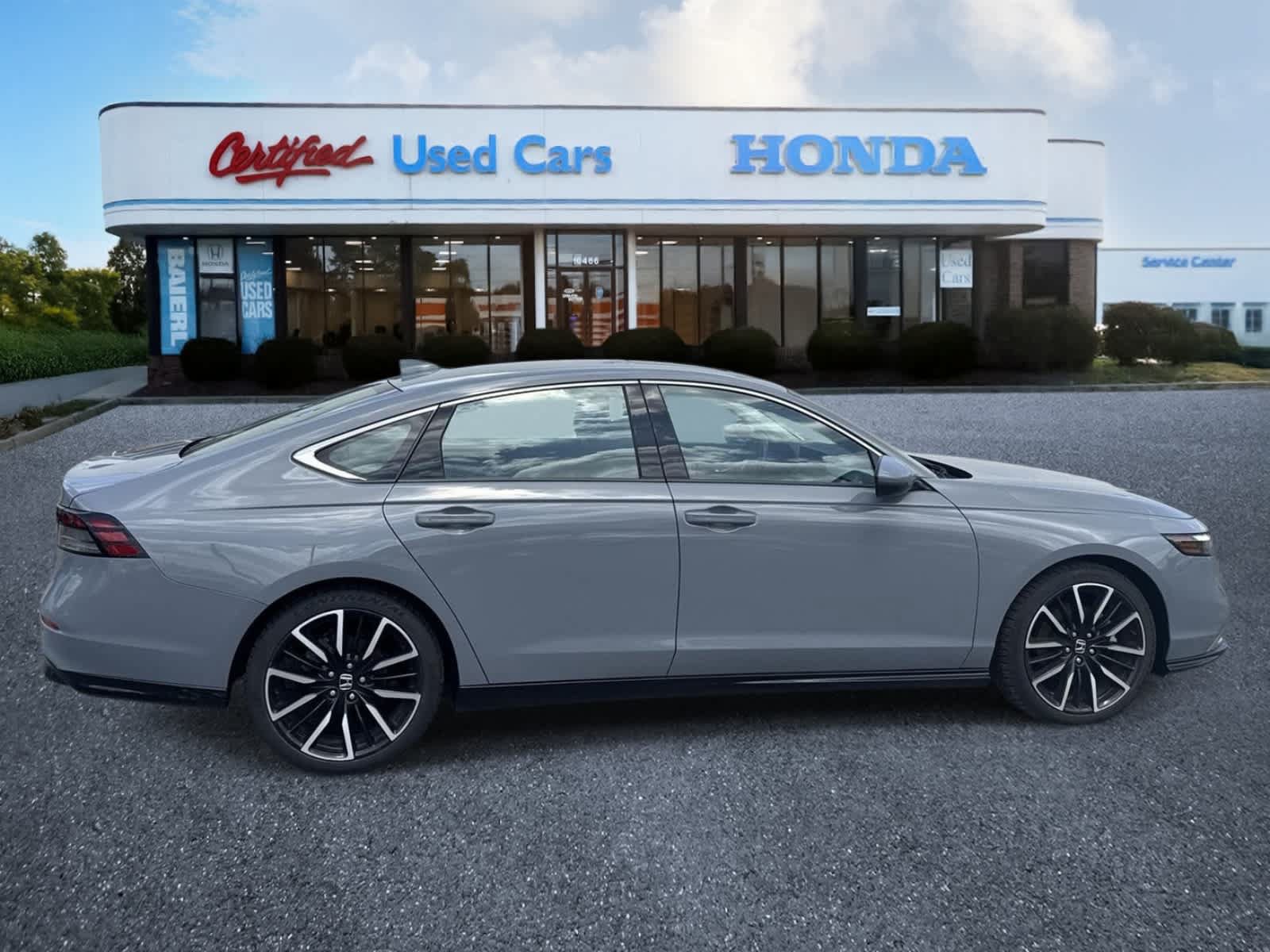 Used 2023 Honda Accord Touring image 6