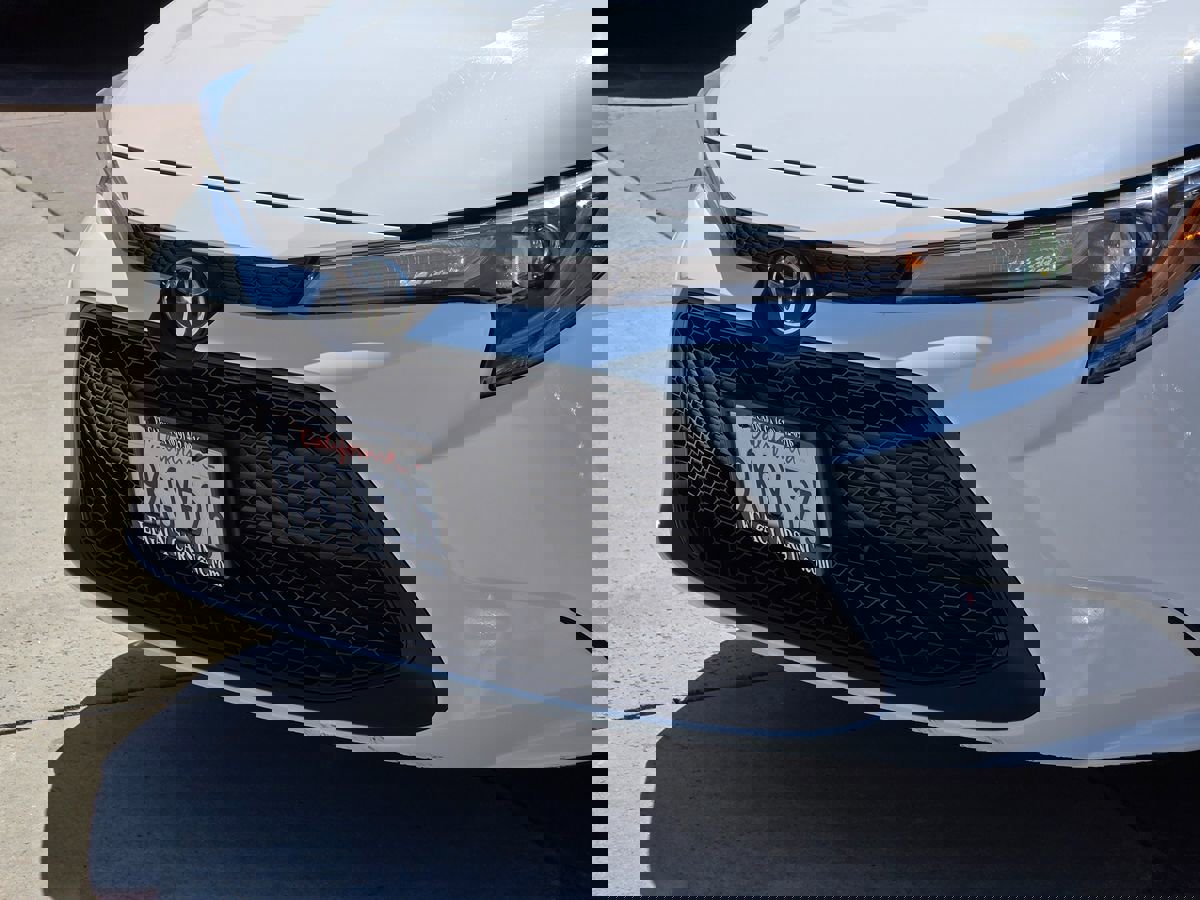 Used 2022 Toyota Corolla LE image 9