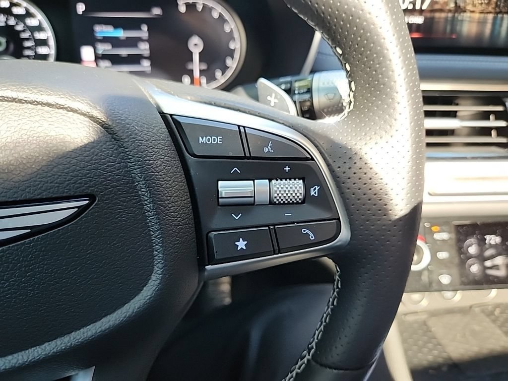 Used 2024 Genesis G70 3.3T Advanced AWD/4WD image 11