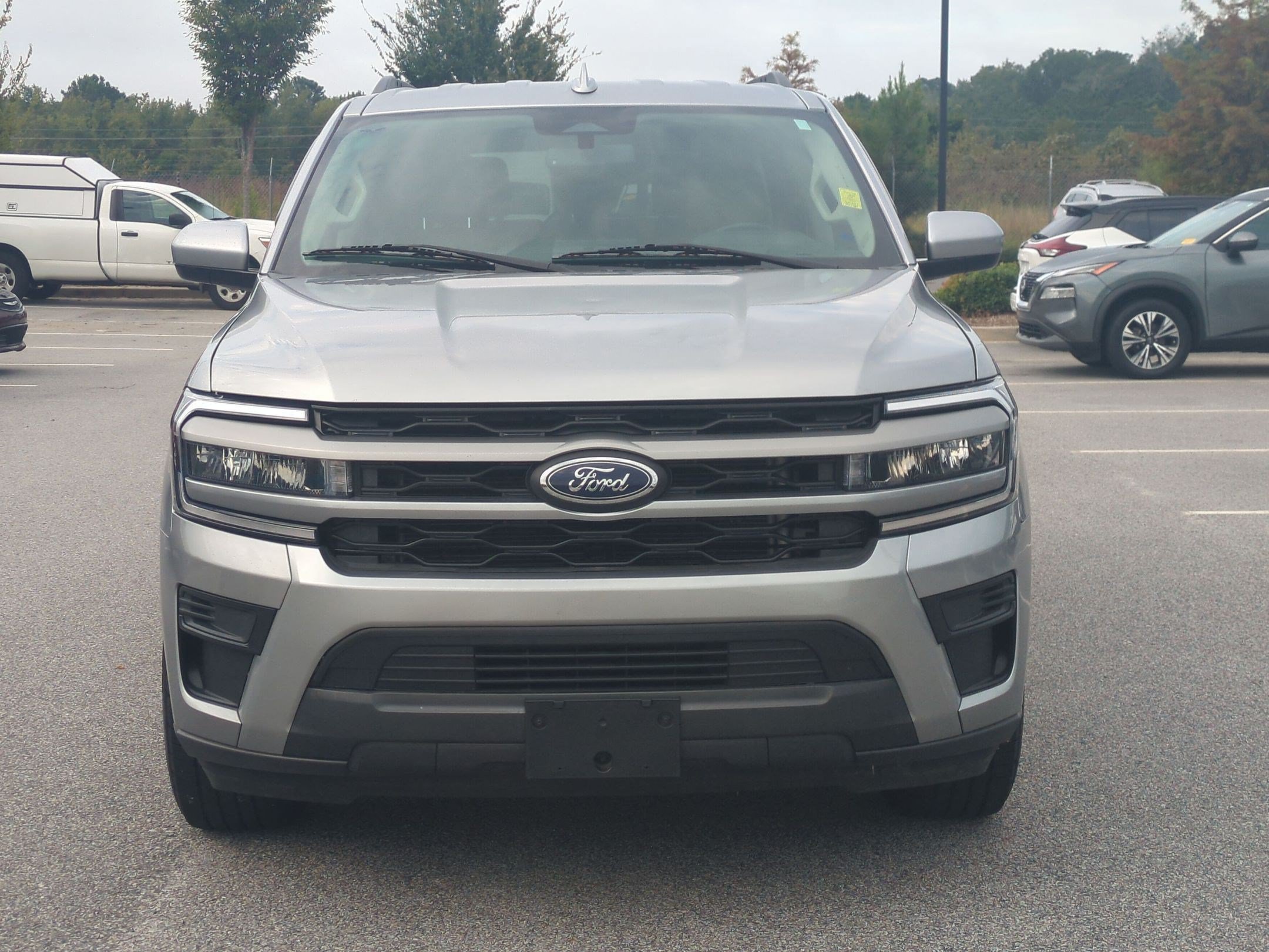 Used 2023 Ford Expedition XLT RWD image 9