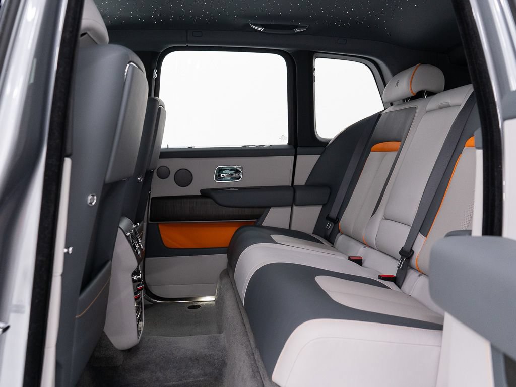 Certified 2023 Rolls-Royce Cullinan w/ Dark Exterior Package AWD/4WD image 25