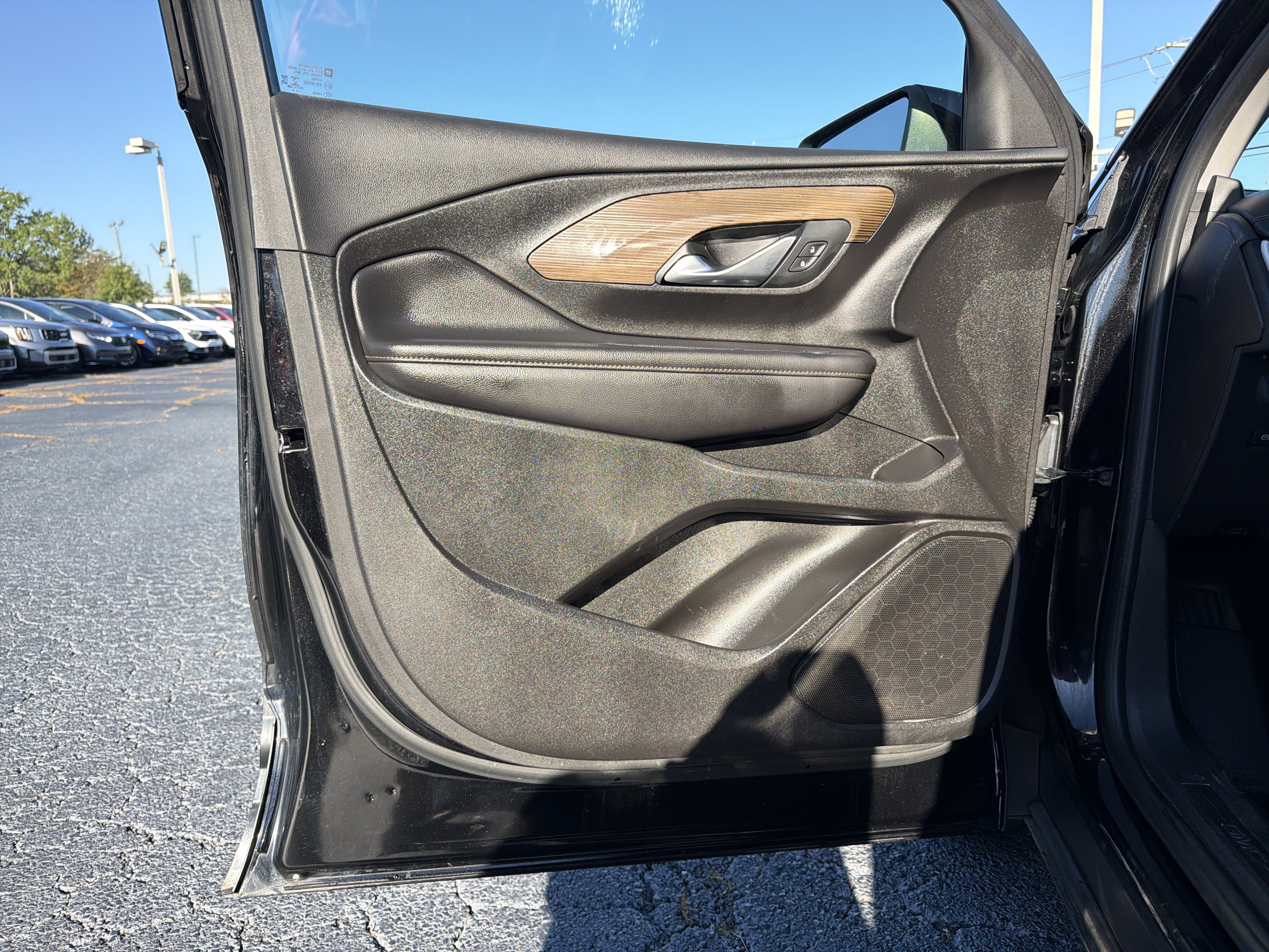 Used 2019 GMC Terrain SLE w/ Driver Convenience Package AWD/4WD image 11
