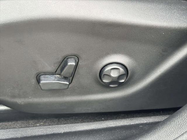 Used 2021 Jeep Cherokee Limited image 14