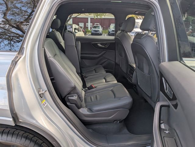 Used 2025 Audi Q7 3.0T Premium Plus AWD/4WD image 19