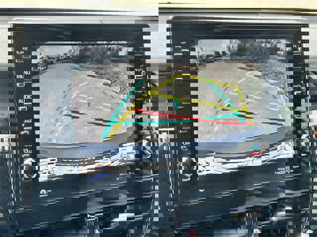 Used 2022 Toyota Camry XLE image 26