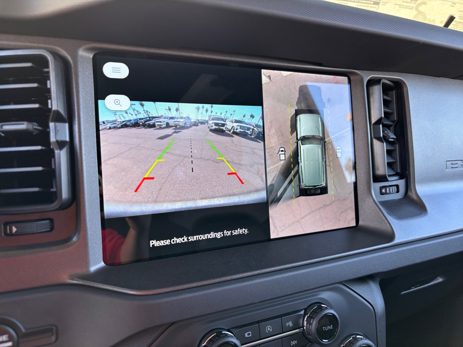 New 2025 Ford Bronco Badlands image 27