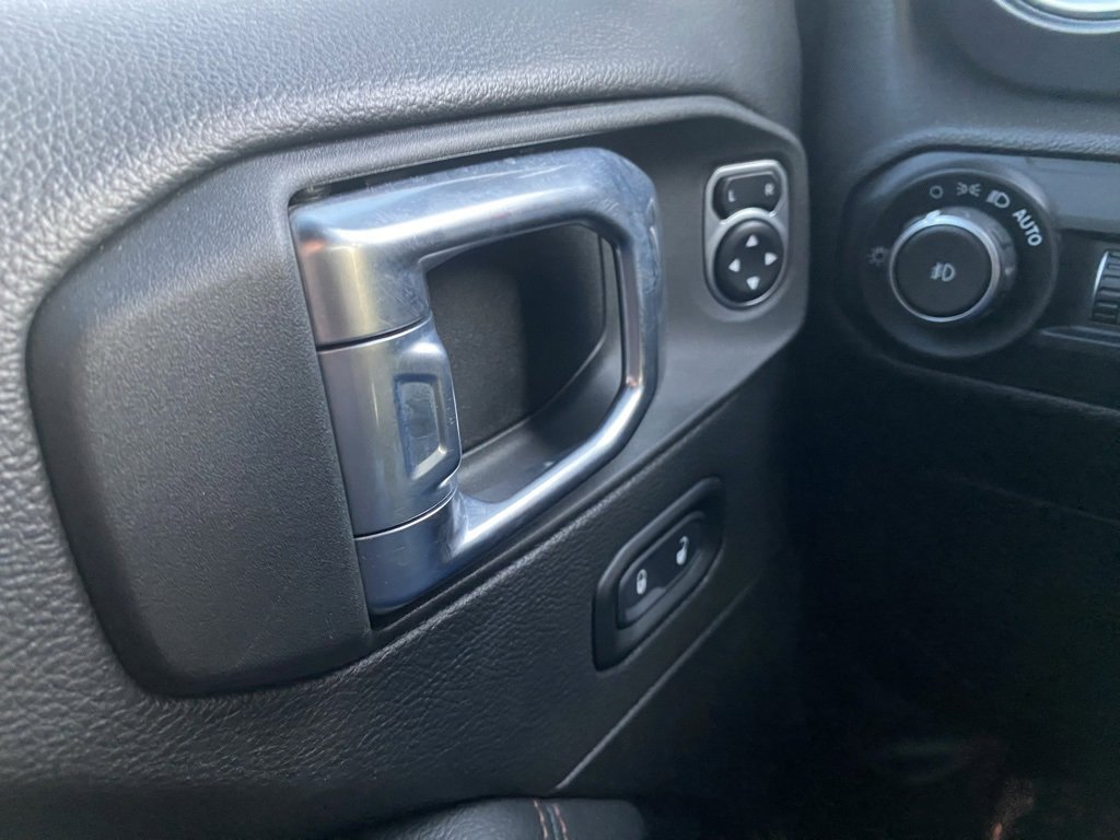 Used 2021 Jeep Wrangler Unlimited Rubicon w/ Trailer Tow Package image 11