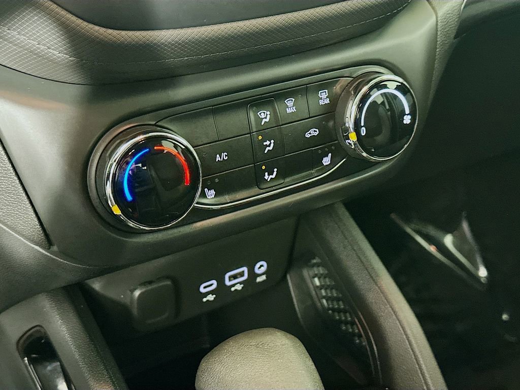 Used 2022 Chevrolet TrailBlazer LT AWD/4WD image 22