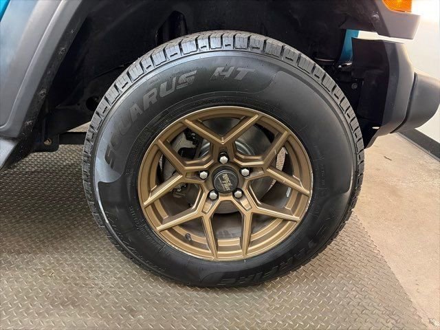 Used 2019 Jeep Wrangler Sport image 31