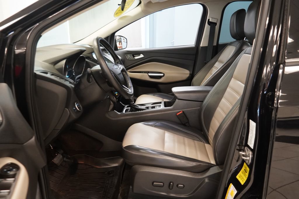 Used 2019 Ford Escape SEL AWD/4WD image 4