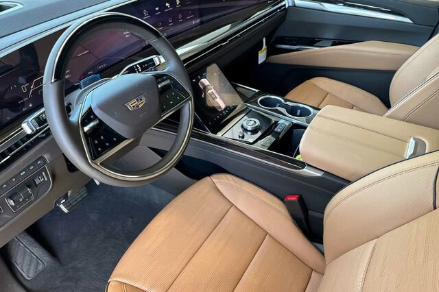 New 2026 Cadillac Escalade Luxury w/ Touring Package AWD/4WD image 10