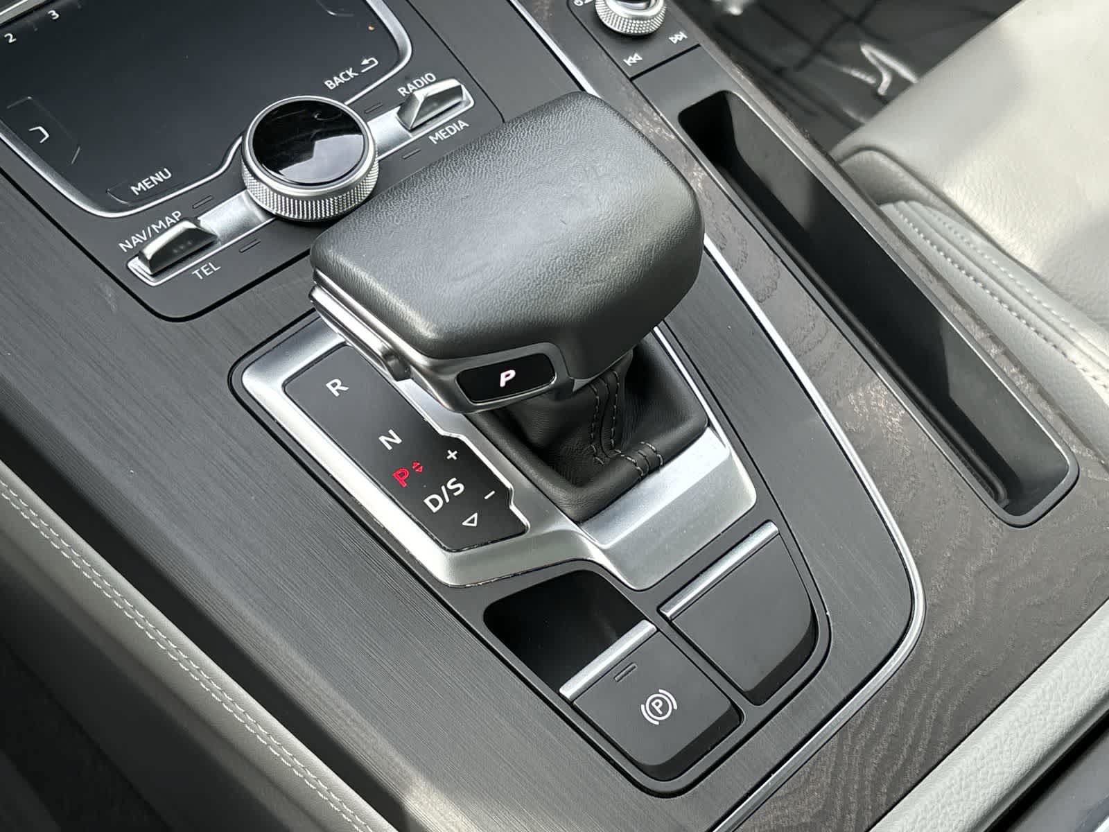 Used 2020 Audi Q5 Prestige w/ Prestige Package AWD/4WD image 29