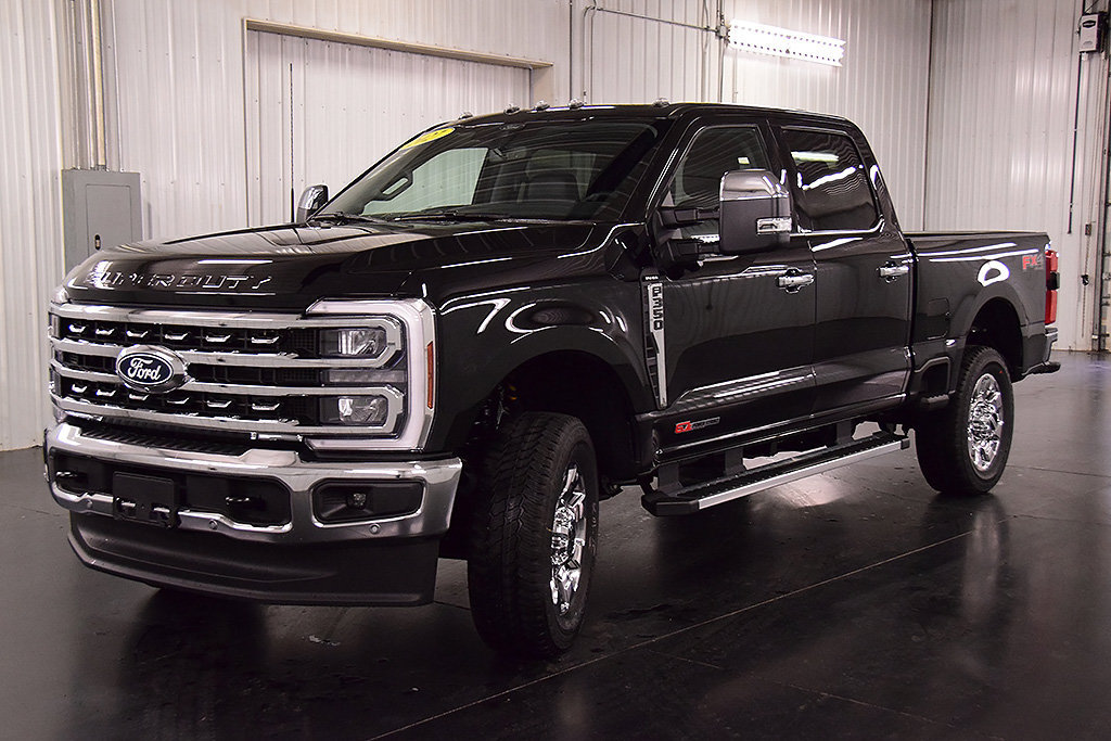 New 2027 Ford F350 Lariat w/ Lariat Premium Package AWD/4WD image 3