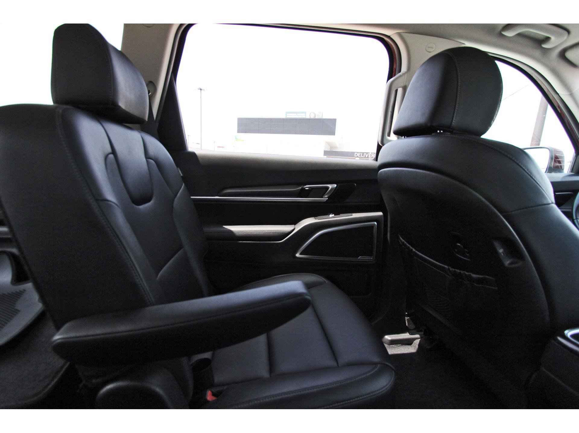 Certified 2023 Kia Telluride S w/ S Sunroof Package AWD/4WD image 13