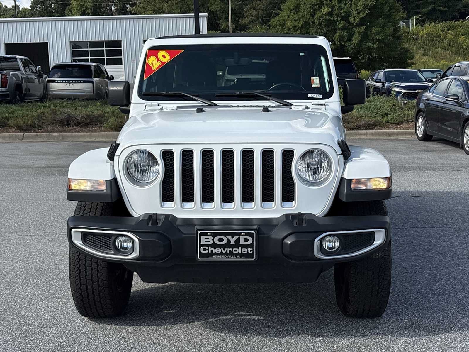 Used 2020 Jeep Wrangler Unlimited Sahara AWD/4WD image 3