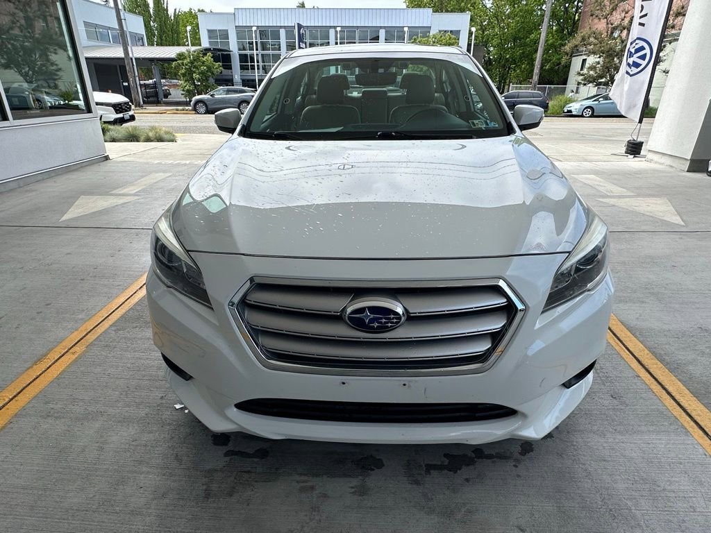 Used 2017 Subaru Legacy 2.5i Limited AWD/4WD image 2