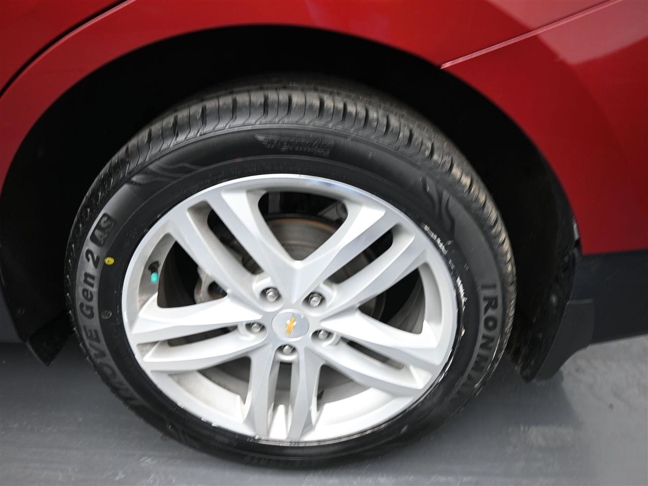 Used 2018 Chevrolet Equinox Premier AWD/4WD image 19