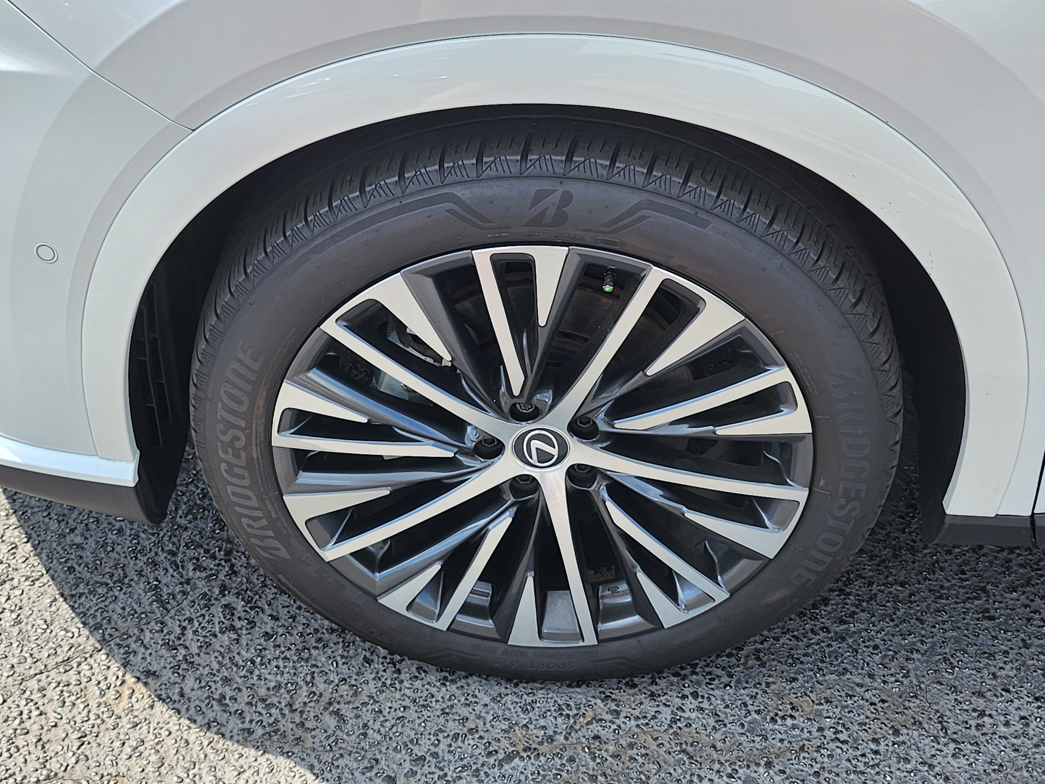 Certified 2024 Lexus RX 350 w/ Convenience Package AWD/4WD image 11