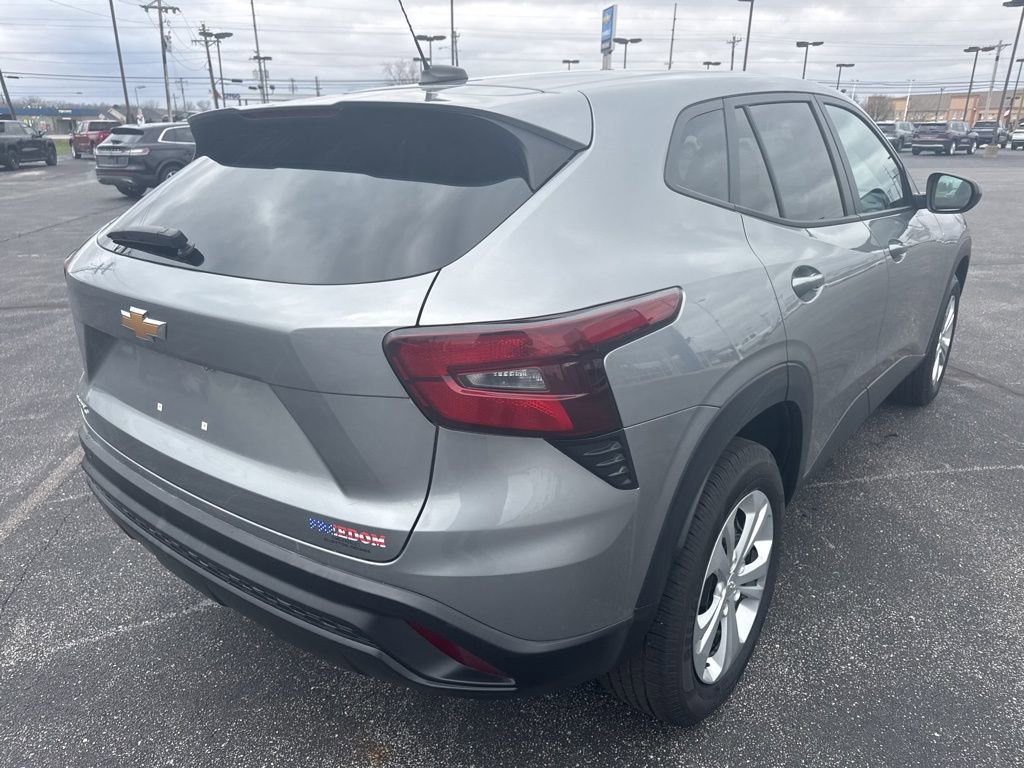 Used 2024 Chevrolet Trax LS image 11