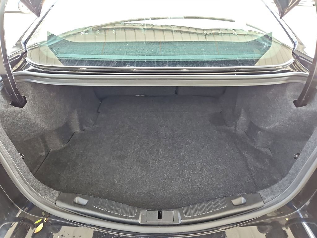 Used 2019 Ford Fusion SE FWD image 28