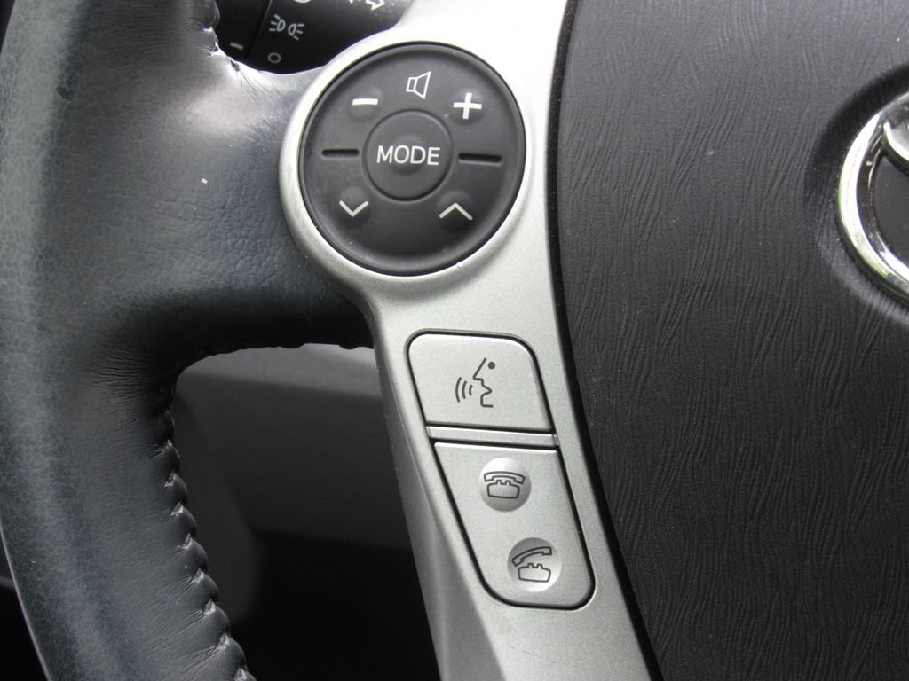 Used 2010 Toyota Prius Four w/ Solar Roof Pkg FWD image 24