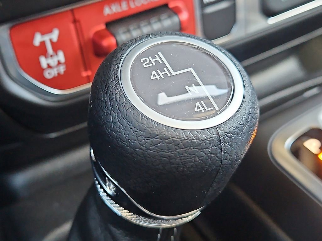 New 2026 Jeep Gladiator Mojave AWD/4WD image 17