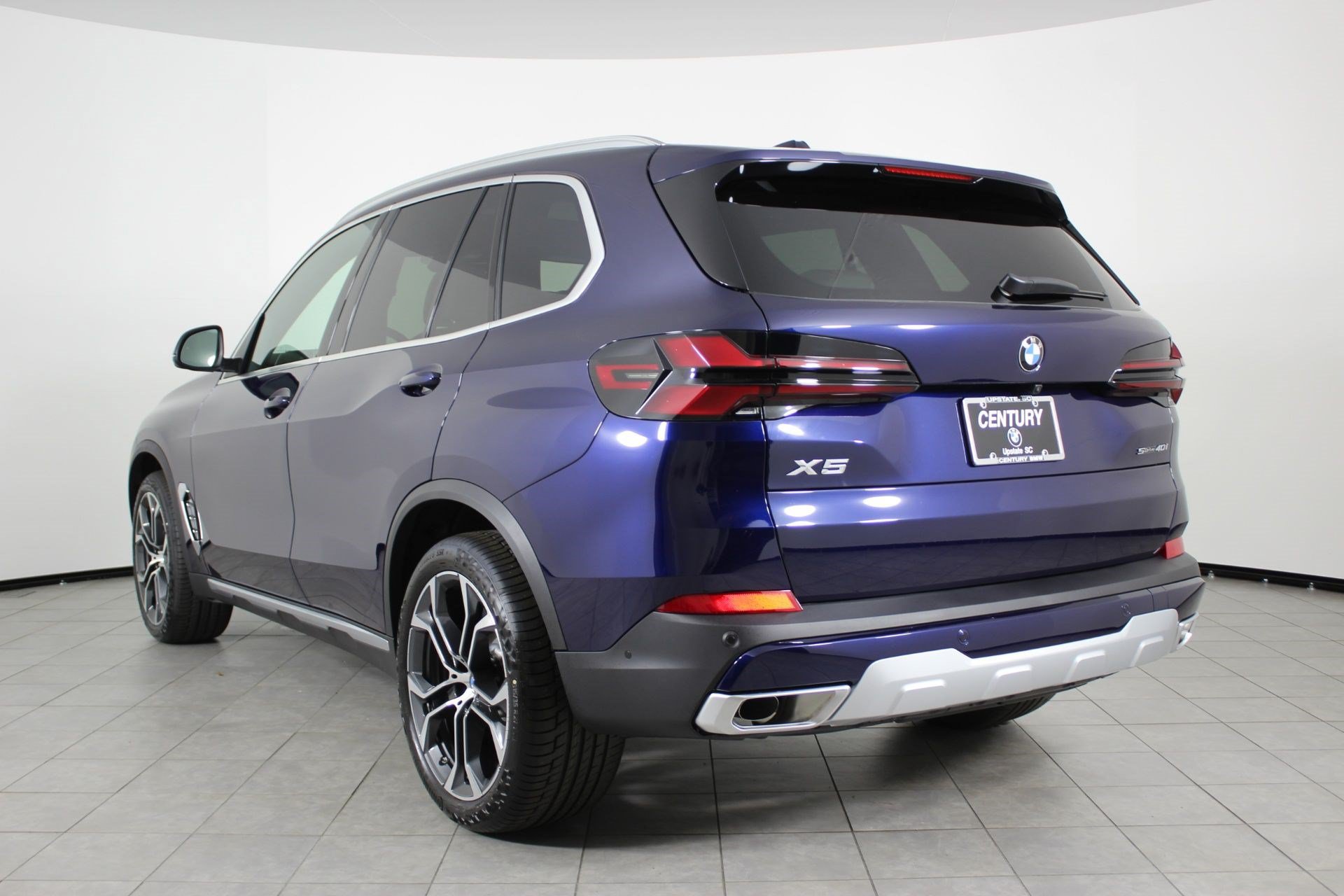Used 2026 BMW X5 sDrive40i w/ Climate Comfort Package RWD image 3