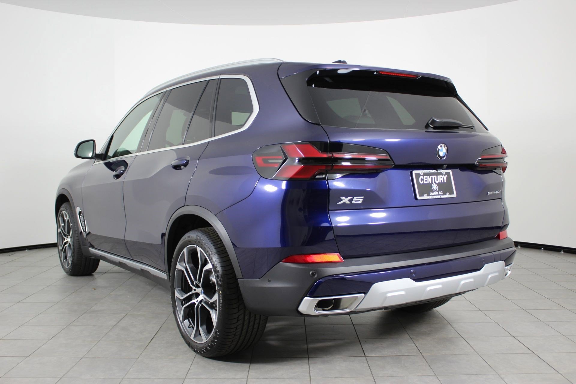 New 2026 BMW X5 sDrive40i w/ Climate Comfort Package RWD image 3