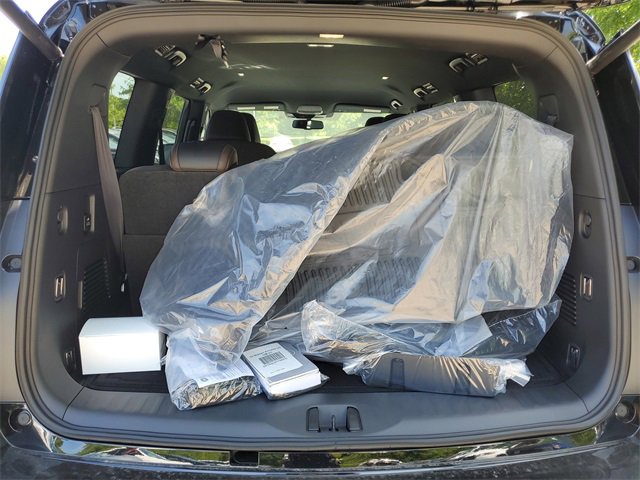 New 2025 Nissan Armada SL w/ Captain's Chari Seat Package image 30