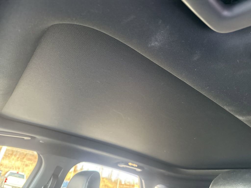 Used 2022 Ford Edge ST w/ Equipment Group 401A image 11