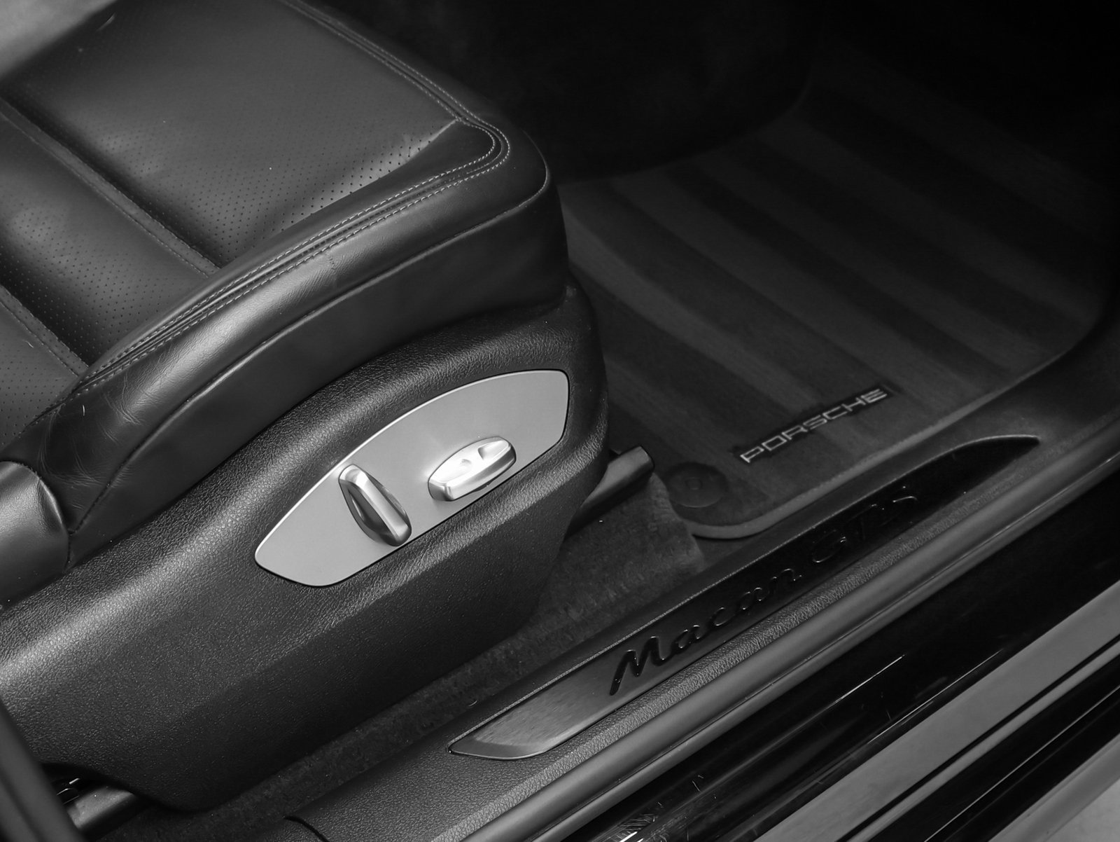 Used 2021 Porsche Macan GTS image 23