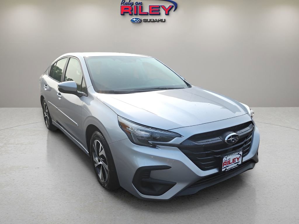Used 2025 Subaru Legacy Premium image 6