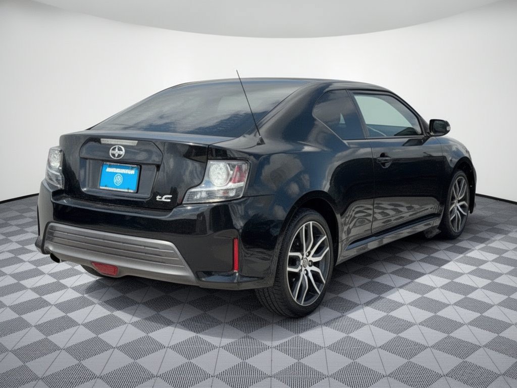 Used 2014 Scion tC FWD image 9