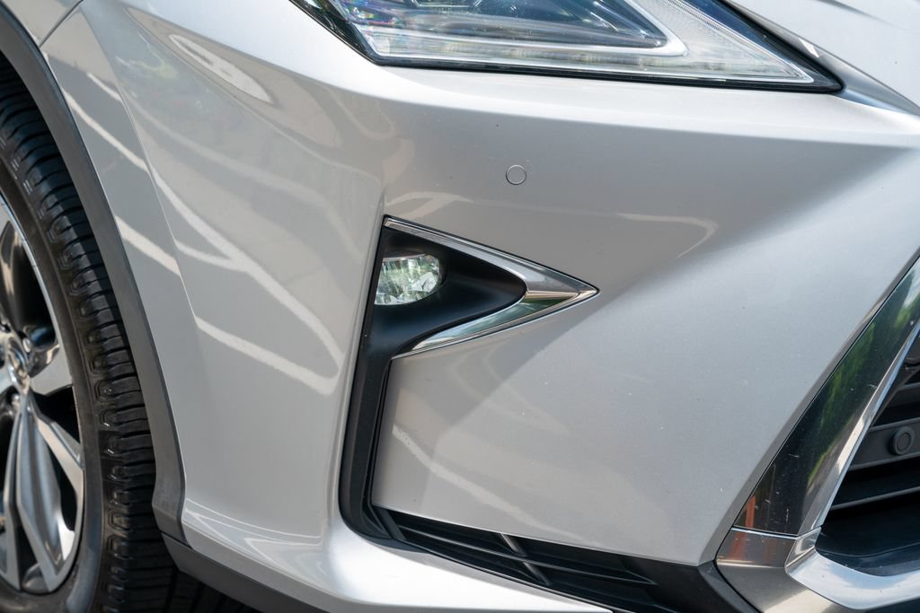 Used 2019 Lexus RX 350L FWD w/ Premium Package image 10