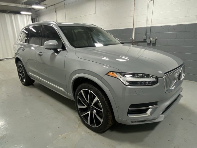 Used 2024 Volvo XC90 B6 Plus w/ Protection Package image 4