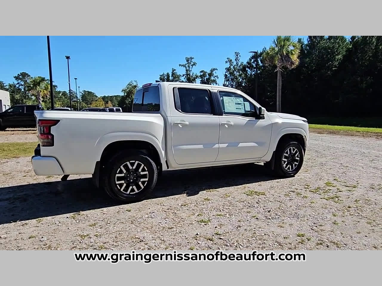 New 2026 Nissan Frontier SV image 34