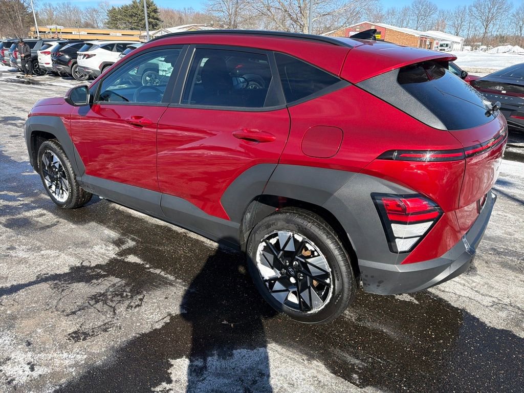 Certified 2025 Hyundai Kona SEL image 5
