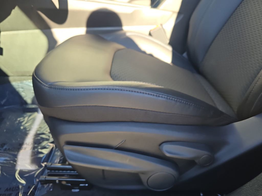 New 2026 Jeep Compass Latitude image 28