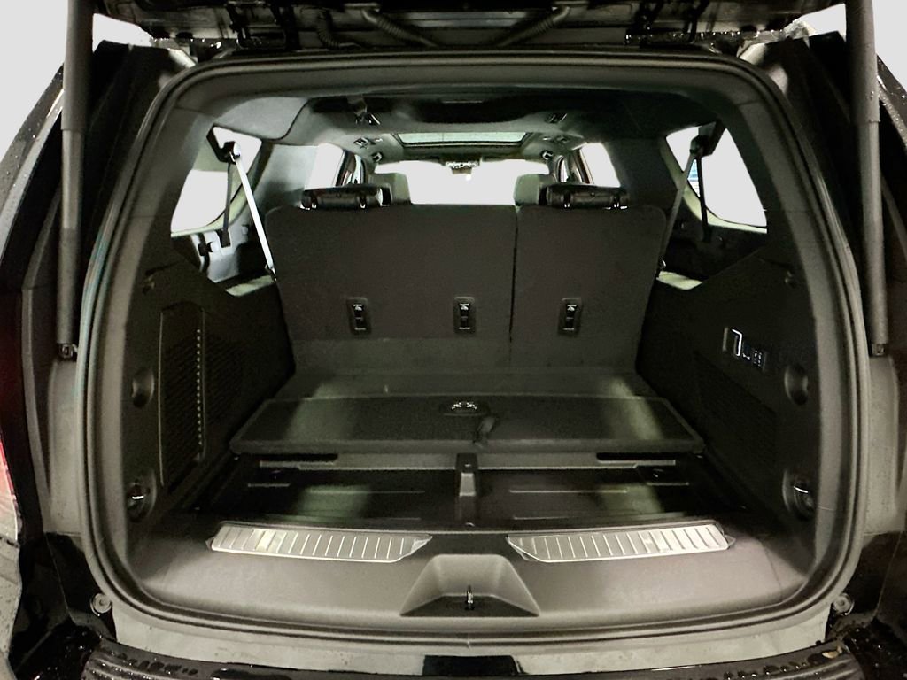 New 2026 Chevrolet Suburban High Country image 29