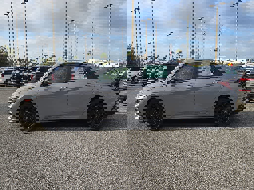 New 2026 Hyundai Elantra Sport image 3